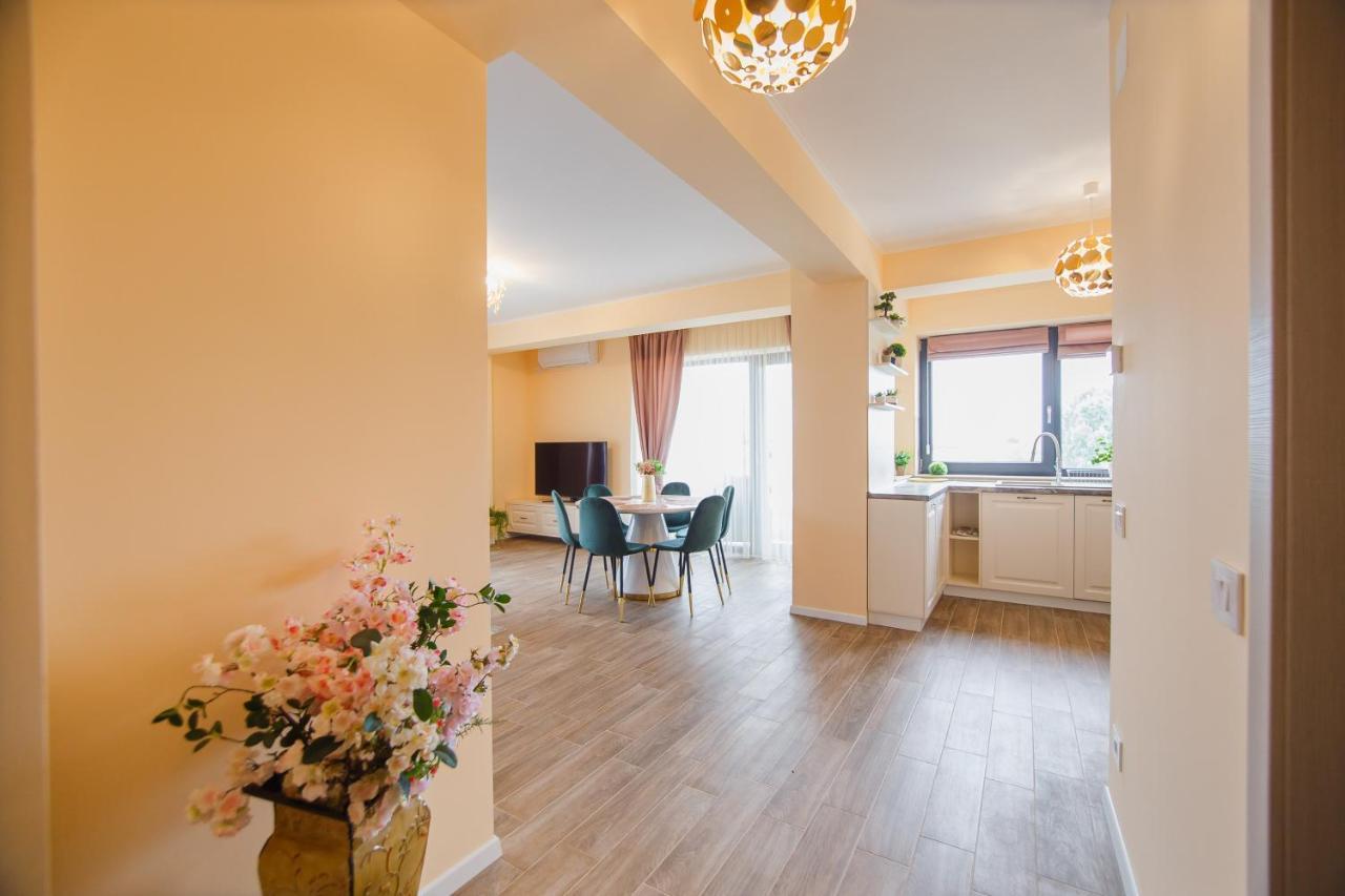 Grand Panorama City Views Oradea Exterior photo
